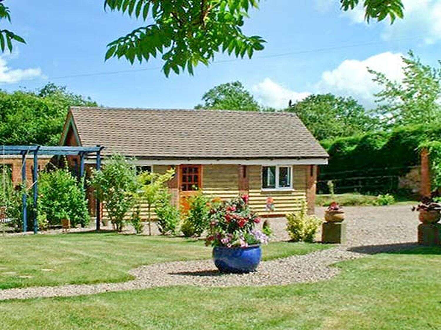 The Byre Pretty Cottage